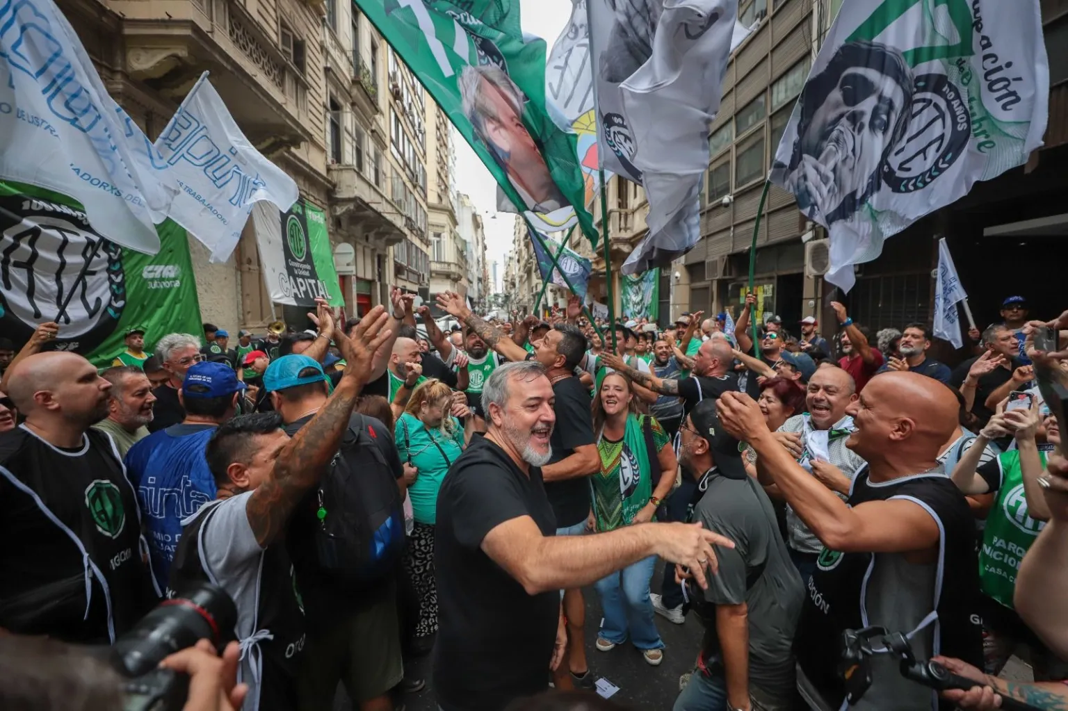"Los estatales no podemos esperar": ATE convocó a un paro para el 27 de ...