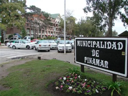 Municipales de Pinamar marchan contra la gestión Yeza