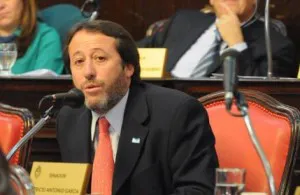 García reclamó la aplicación general del boleto estudiantil en la Provincia