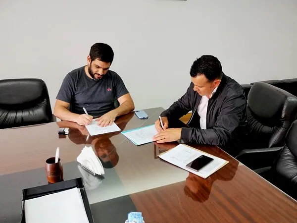 Nobre Ferreira firmó importante acuerdo con IOMA 2