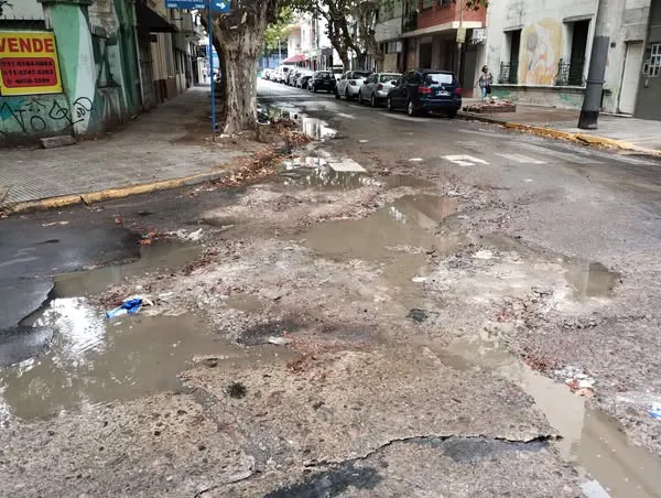 Calles rotas en Tres de Febrero