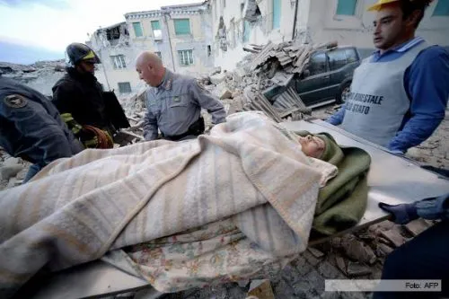 Terremoto en Italia: al menos 38 muertos y decenas de heridos
