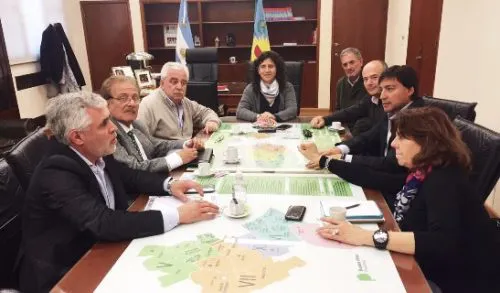 Santillán presentó la creación de la zona franca a la ministra Ortiz