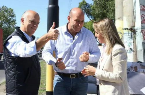 Molina pide por González y en Quilmes lo cruzan por el estado de las escuelas