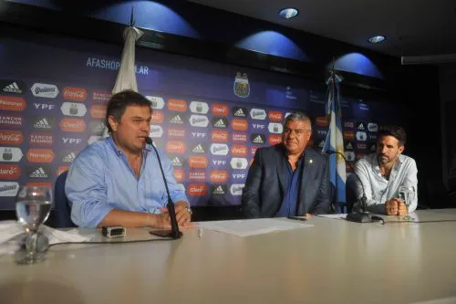 ¿De qué se trata el convenio que firmó López Medrano con AFA?