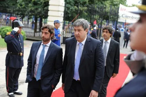 Llega Gigante al Senado para defender la obra pública del Presupuesto 2018