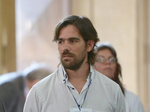 Del Caño: “Le roban el pan de la boca a los jubilados”