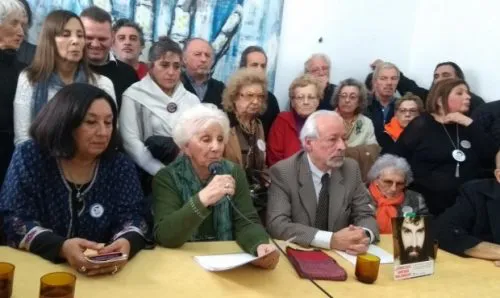 Carlotto pidió la “aparición con vida” de Santiago Maldonado