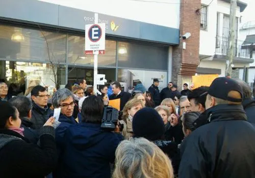 Vecinos de Ituzaingó y Castelar se levantaron contra el tarifazo de gas