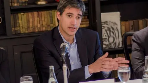 El Gobierno insiste en cambiar el sistema de votación