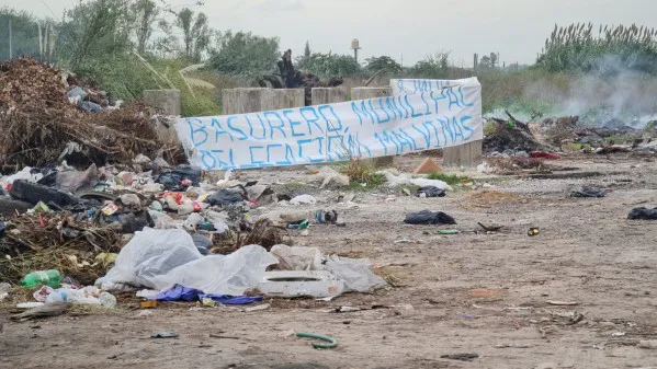 Basural en el municipio de General Rodríguez