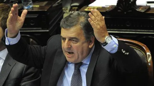 Negri: "No hace un siglo, hace meses que estamos gobernando"