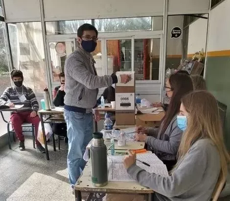 En Bragado habría un amplia victoria de Manes