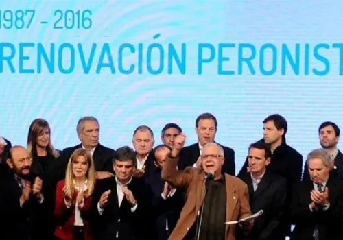 Sin kirchneristas y con massistas, el PJ recordó a Cafiero