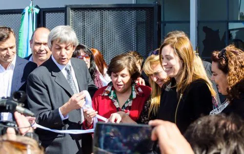 Vidal y Cortés inauguraron una escuela técnica en Hipólito Yrigoyen