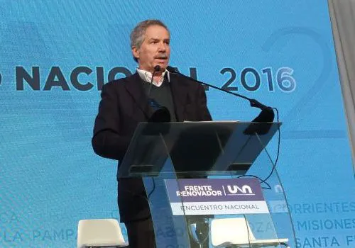 Solá: "El Gobierno y el kirchnerismo quieren ampliar la grieta"