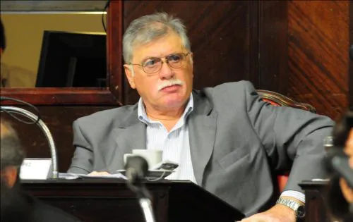 Horacio López propuso expropiar tierras para construir viviendas y espacios comunes