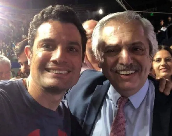 El intendente Mauro García junto al ex presidente, Alberto Fernández