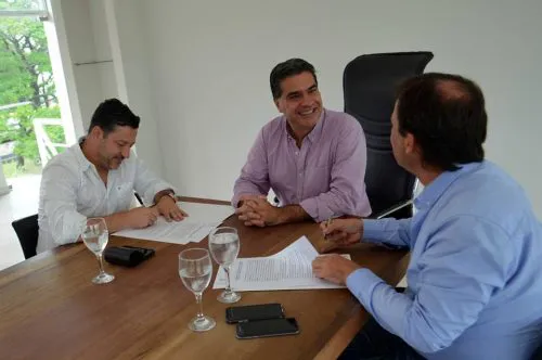 ¿Qué acuerdos firmaron Capitanich, Menéndez y Sujarchuk?