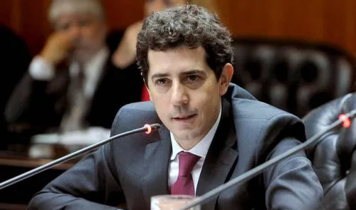 Wado de Pedro le respondió a Bossio: "Para defender al pueblo hay que tener huevos"