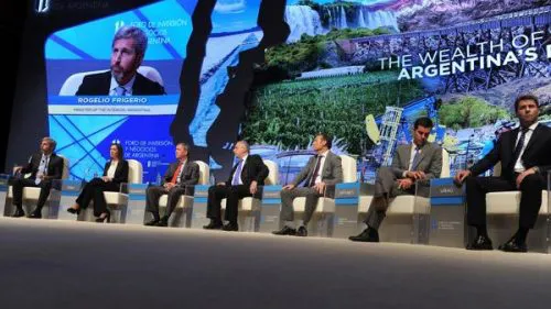 Expectativa por la presencia de los ministros en el mini Davos