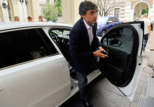Lacunza fue a Washington para colocar deuda por $20.000 millones