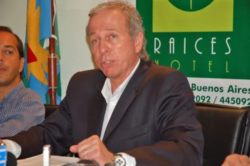 Pacífico: "Es bueno que la fuerza policial sea controlada por el poder político y por civiles"