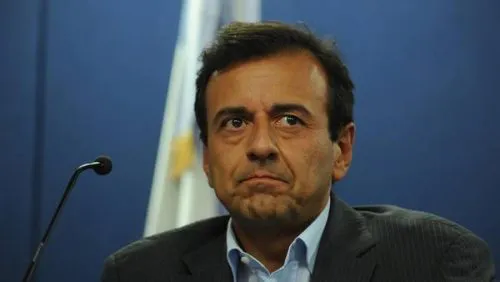Quintana: “No nos pueden correr por un error de 20 pesos”