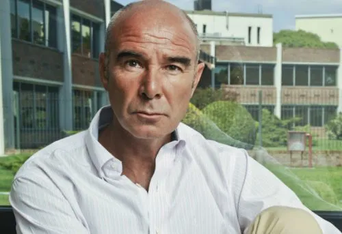 Gómez Centurión internado en estado grave