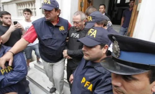 Dictan prisión preventiva para Ricardo Jaime por la compra de trenes