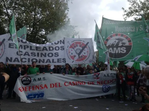 Trabajadores de casinos movilizan contra Vidal