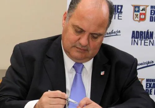 Fuerte denuncia contra el intendente de Exaltación de la Cruz