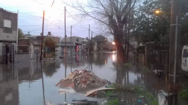 Críticas a la presencia de Vidal en Quilmes