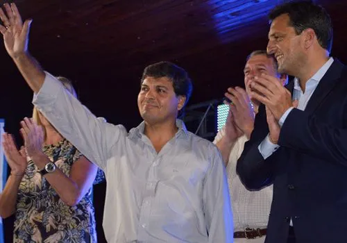 Massa presentó su candidato en Tapalqué y el intendente lo echó