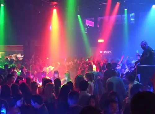 Los menores no podrán ingresar al boliche en ningún municipio bonaerense