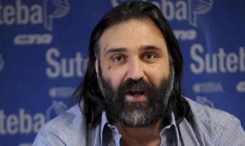 Baradel subió el piso y se tensa la paritaria docente