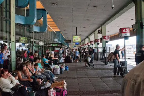 Los menores ya no podrán viajar solos en la Provincia