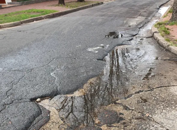 Crecen los reclamos vecinales por el deterioro de las calles en Morón