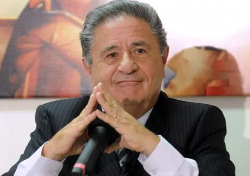 Duhalde dijo que el PJ puede trabajar para que al Gobierno le vaya mal