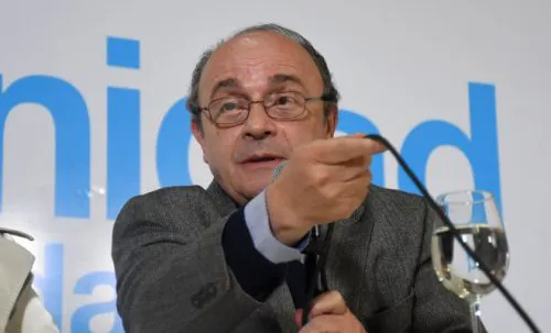 Moreau: “La política económica del Gobierno hace agua”
