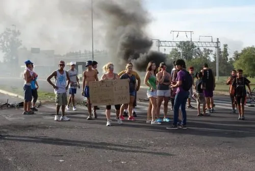 Los platenses cansados de Edelap