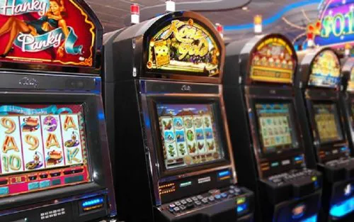 Vidal oficializó la licitación de más de 3 mil tragamonedas