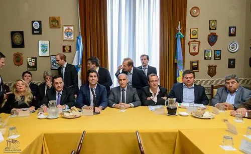 Cenzón, el último ministro en desfilar por la Legislatura