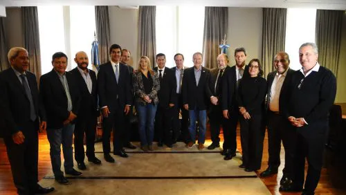 Los gobernadores van por la coparticipación