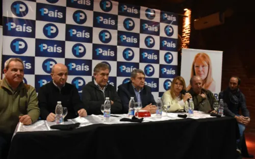 Pallares: “El Gobierno solo atiende el marketing”