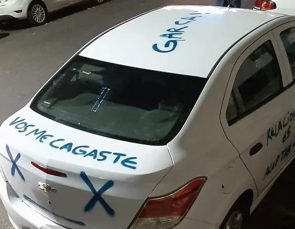 ¡Terrible venganza! Le arruinó el 0km a su pareja infiel: “Como me bloqueaste, te lo escribo acá”