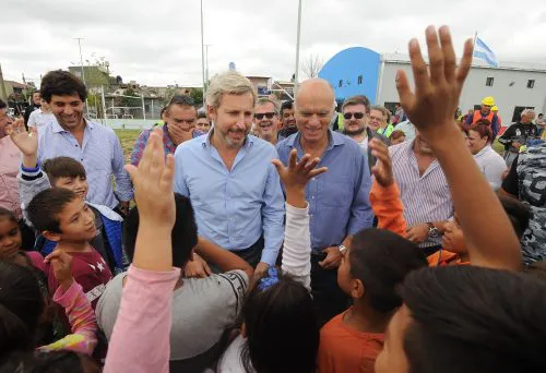 Rogelio Frigerio y Néstor Grindetti inauguraron obras en Lanús