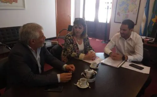 Santillán recorrió despachos en Provincia