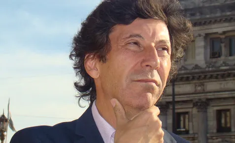 ¿Posse de San Isidro a La Plata en helicóptero con qué fondos?