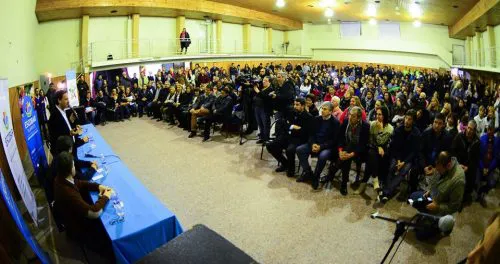 Escobar entregó subsidios por $1.252.500 a familias inundadas